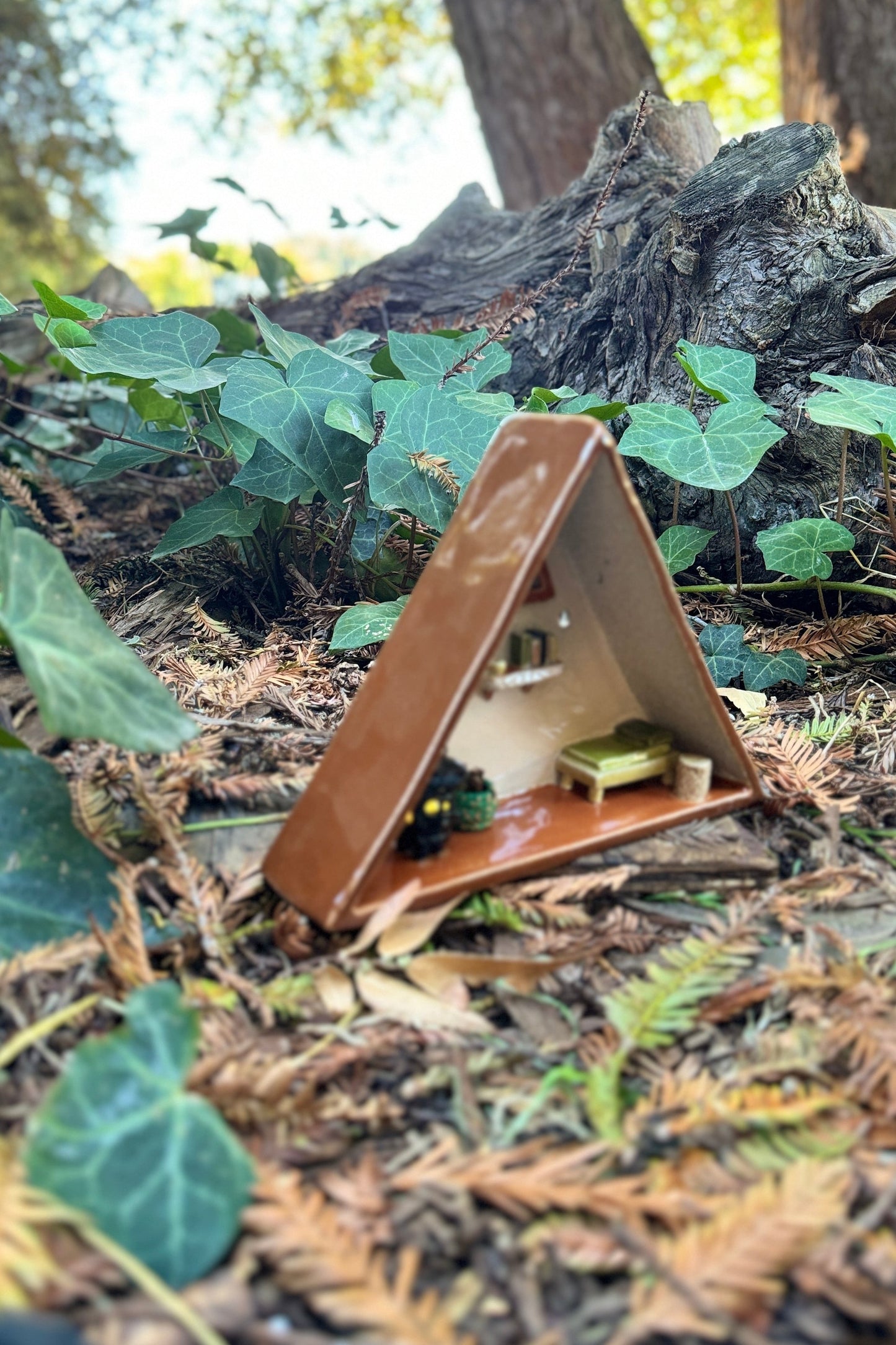 Miniature Cabin Diorama - no. 1