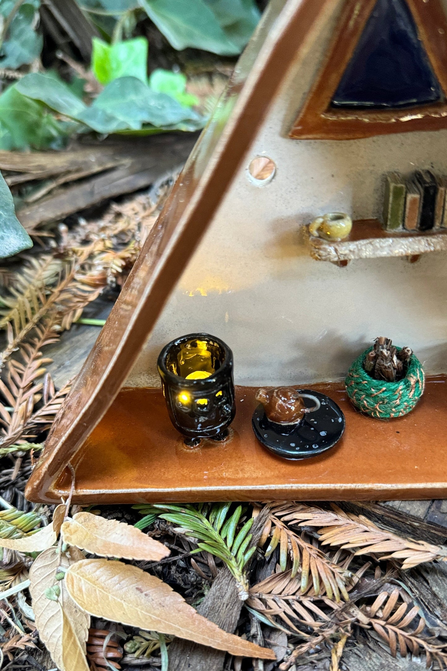 Miniature Cabin Diorama - no. 1
